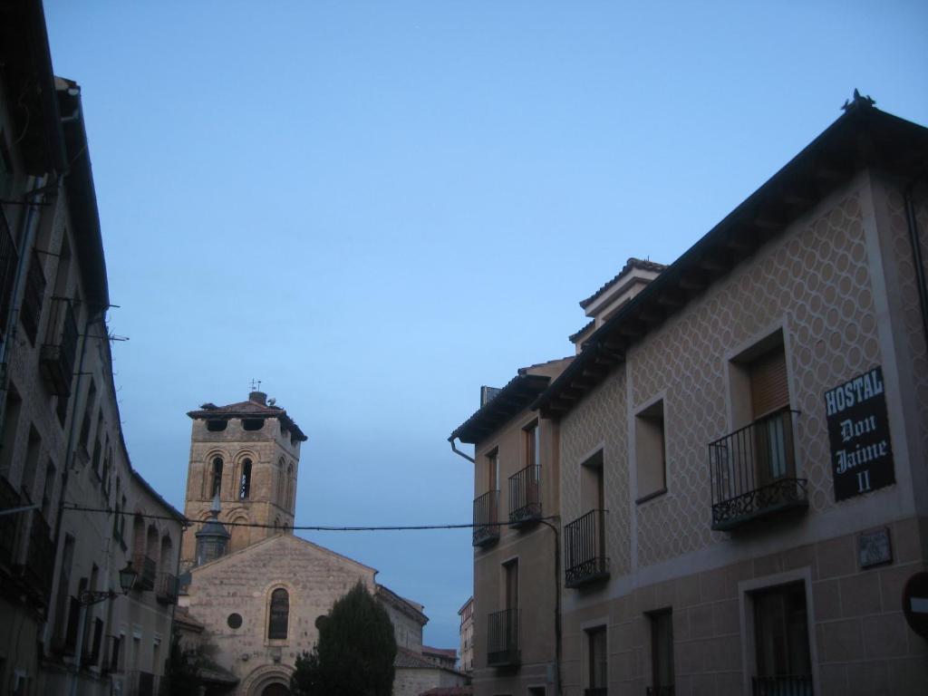 Hostal Don Jaime II Segovia Kültér fotó
