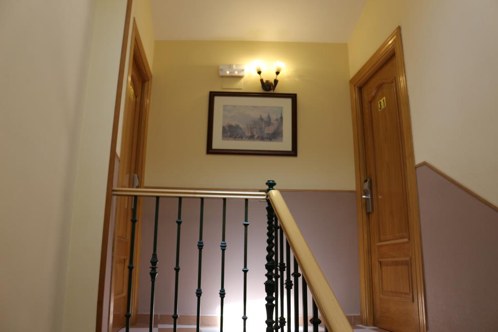 Hostal Don Jaime II Segovia Kültér fotó