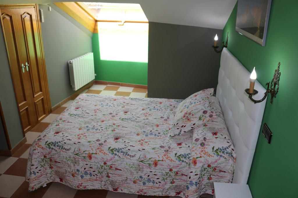 Hostal Don Jaime II Segovia Kültér fotó
