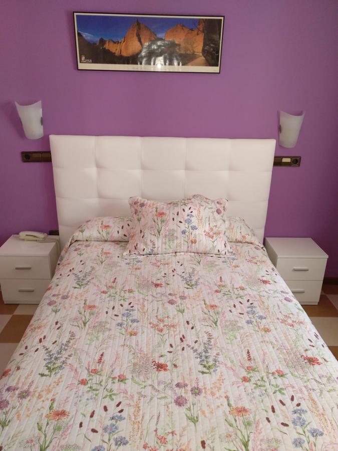 Hostal Don Jaime II Segovia Kültér fotó