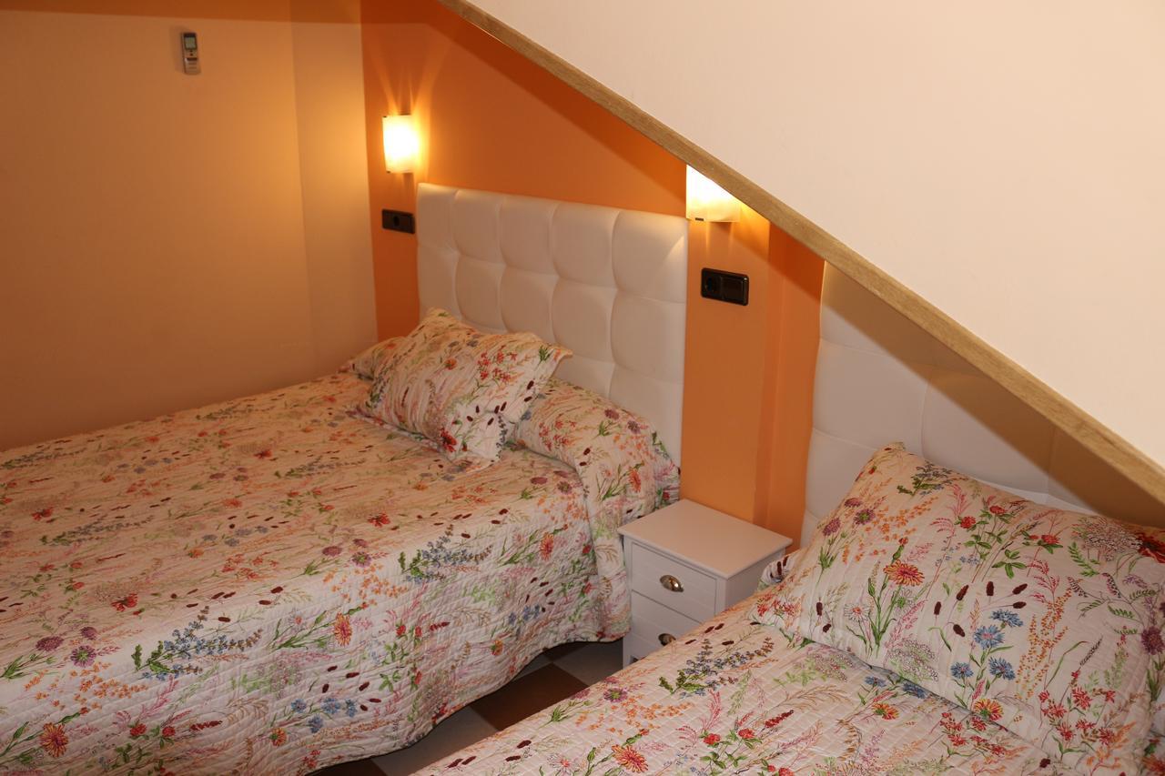 Hostal Don Jaime II Segovia Kültér fotó