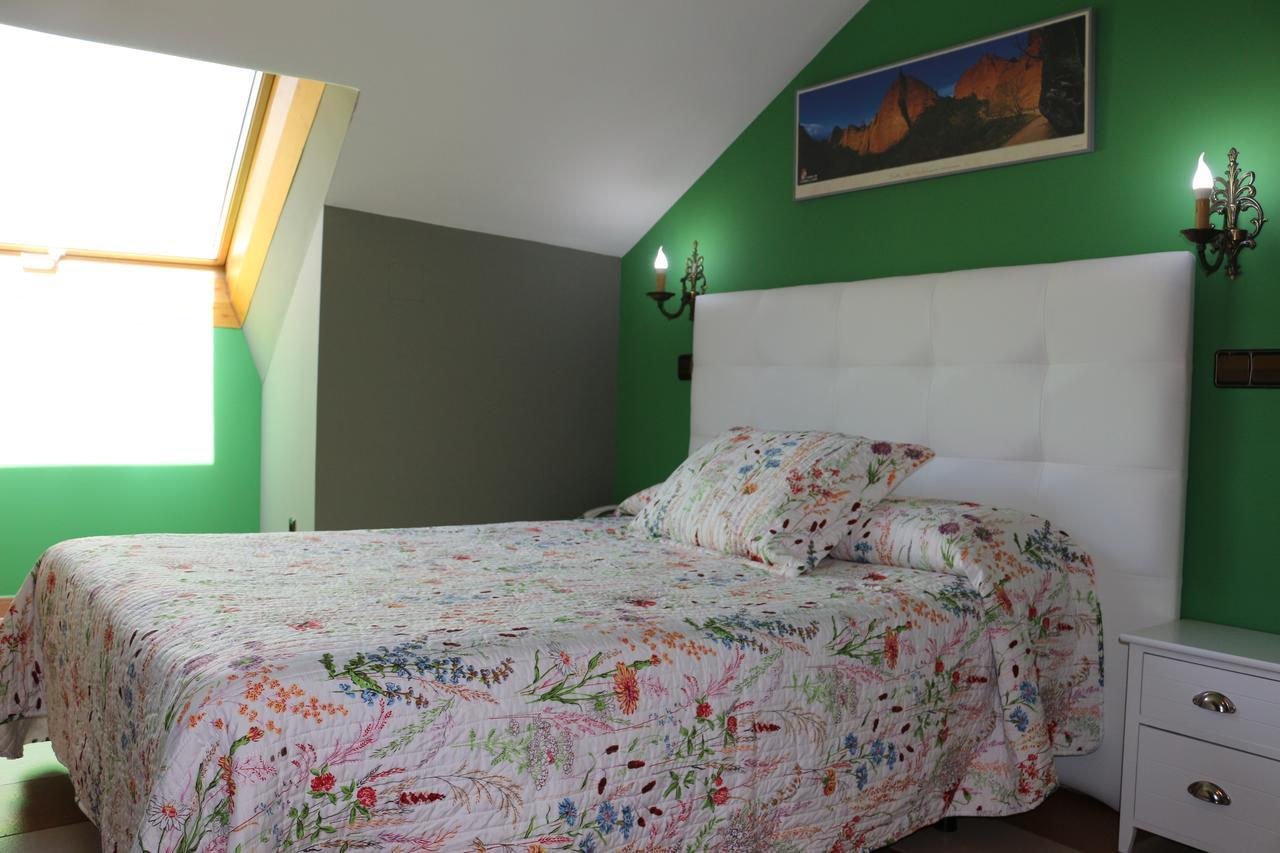 Hostal Don Jaime II Segovia Kültér fotó