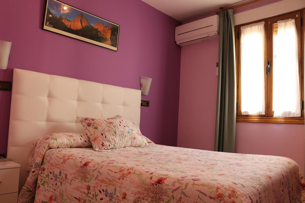 Hostal Don Jaime II Segovia Kültér fotó