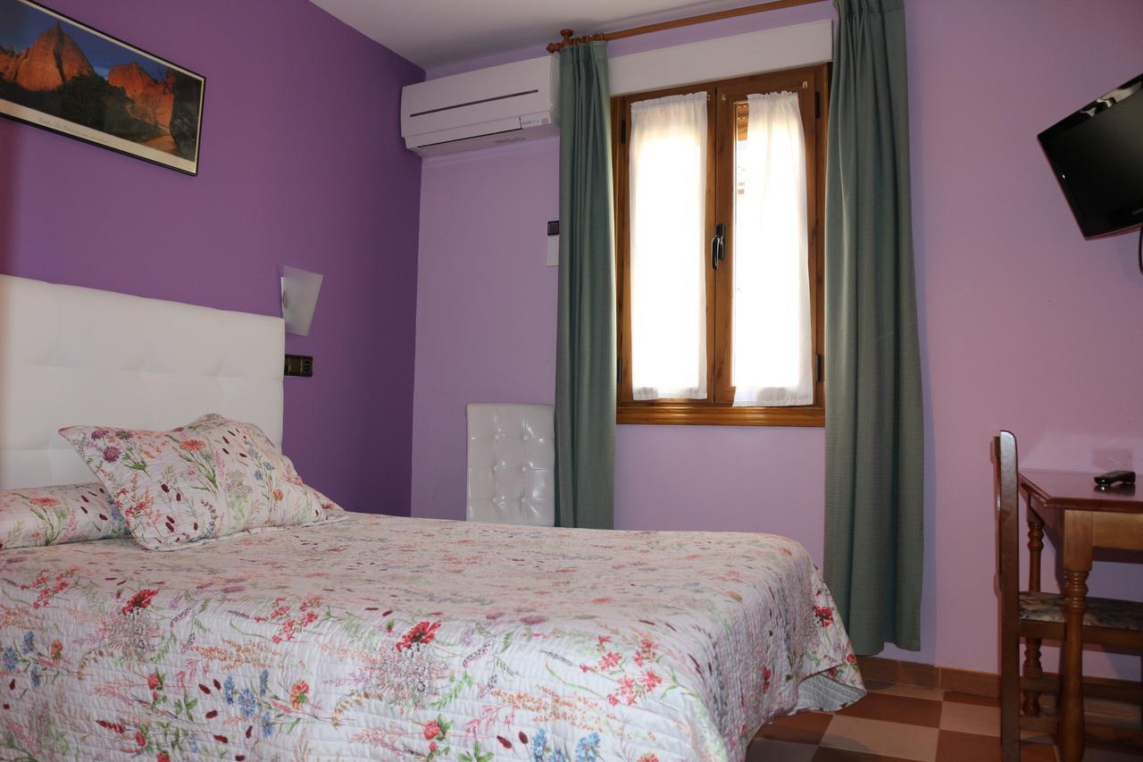Hostal Don Jaime II Segovia Kültér fotó